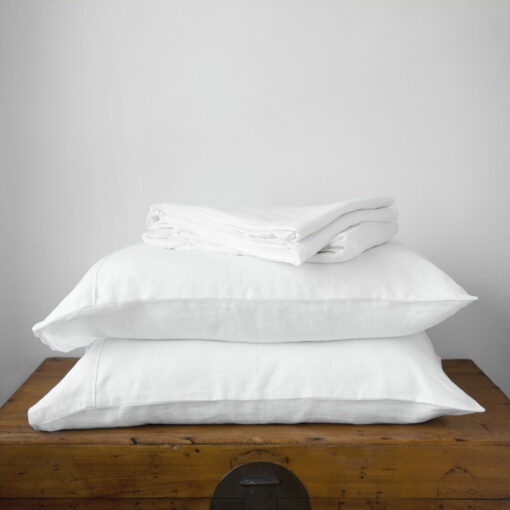 Swans Island Classic Linen Sheet Set. 100% French Linen, soft and substantial. Made in USA. Sheet Set shown in White.
