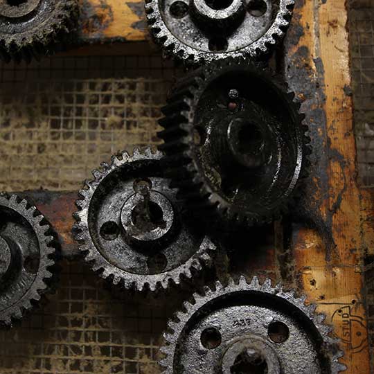 gears from a spinning machine